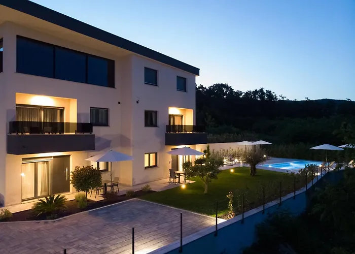 Laurier * أوباتيا