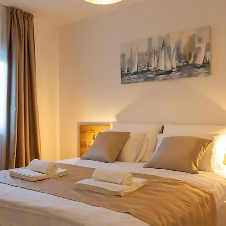 Laurier Apartman
